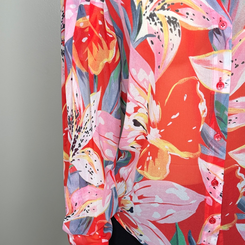 Chico's Vibrant Floral Blouse Size Small - Picture 6 of 16